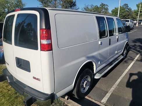 Used 2024 GMC Savana 2500 w/ Driver Convenience Package RWD image 16