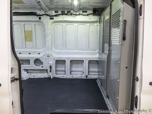 Used 2017 Ford Transit 250 148 Medium Roof RWD image 17