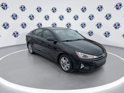 Used 2020 Hyundai Elantra Value Edition w/ Cargo Package (C1) image 2
