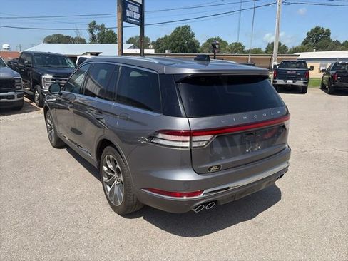 Used 2025 Lincoln Aviator Reserve w/ Illumination Package AWD/4WD image 4