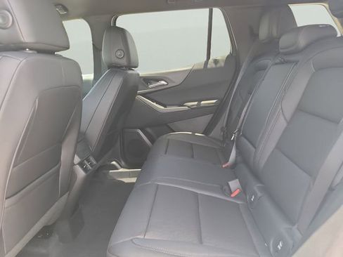 New 2026 Chevrolet Equinox LT w/ Convenience Package II FWD image 8
