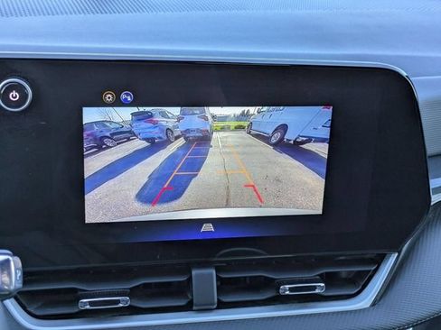 Used 2026 Chevrolet Equinox LT FWD image 14