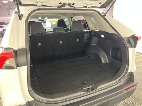 Used 2024 Toyota RAV4 LE image 26
