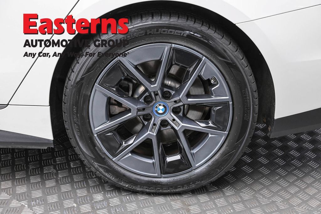 Used 2023 BMW i4 eDrive35 w/ Premium Package RWD image 8