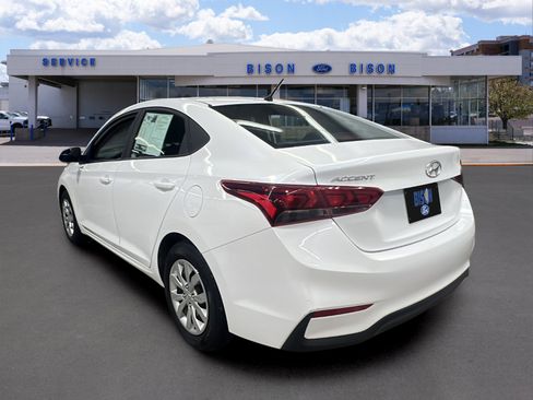 Used 2021 Hyundai Accent SE image 5