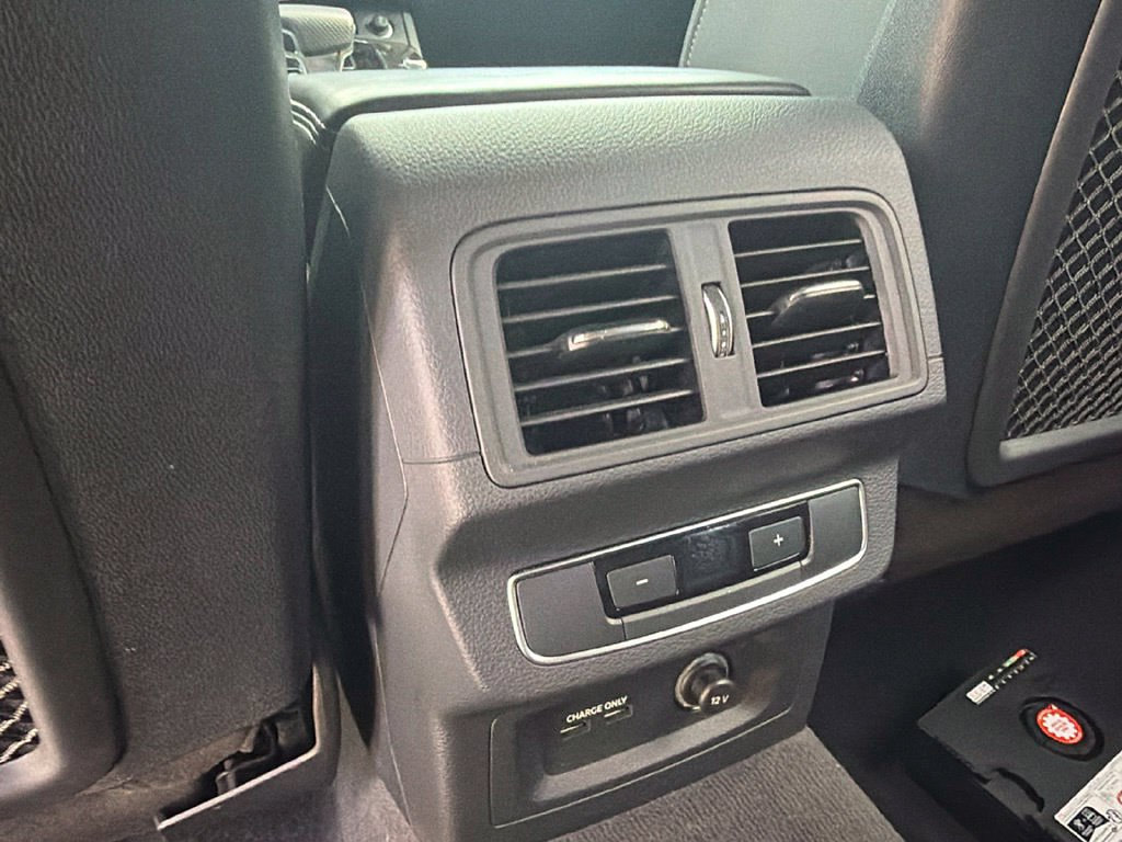 Used 2024 Audi SQ5 Premium Plus w/ Premium Plus Package AWD/4WD image 9