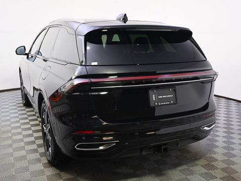 New 2026 Lincoln Nautilus Reserve image 4