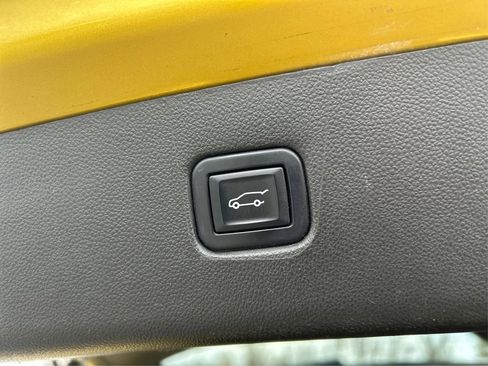 Used 2022 Chevrolet Blazer RS image 14