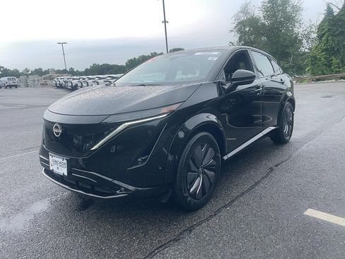 Used 2024 Nissan Ariya AWD image 3
