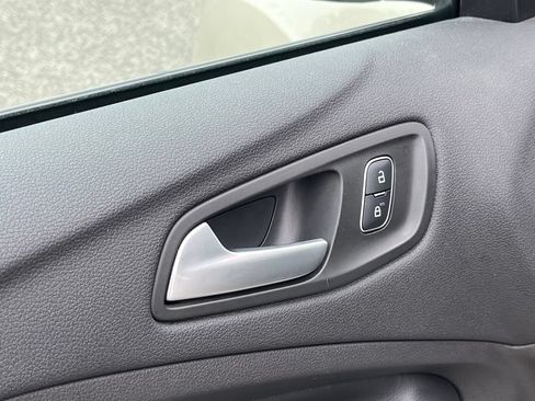 Used 2018 Ford Escape SEL FWD image 19