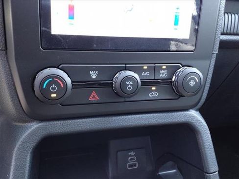 New 2024 Ford Ranger XL image 11