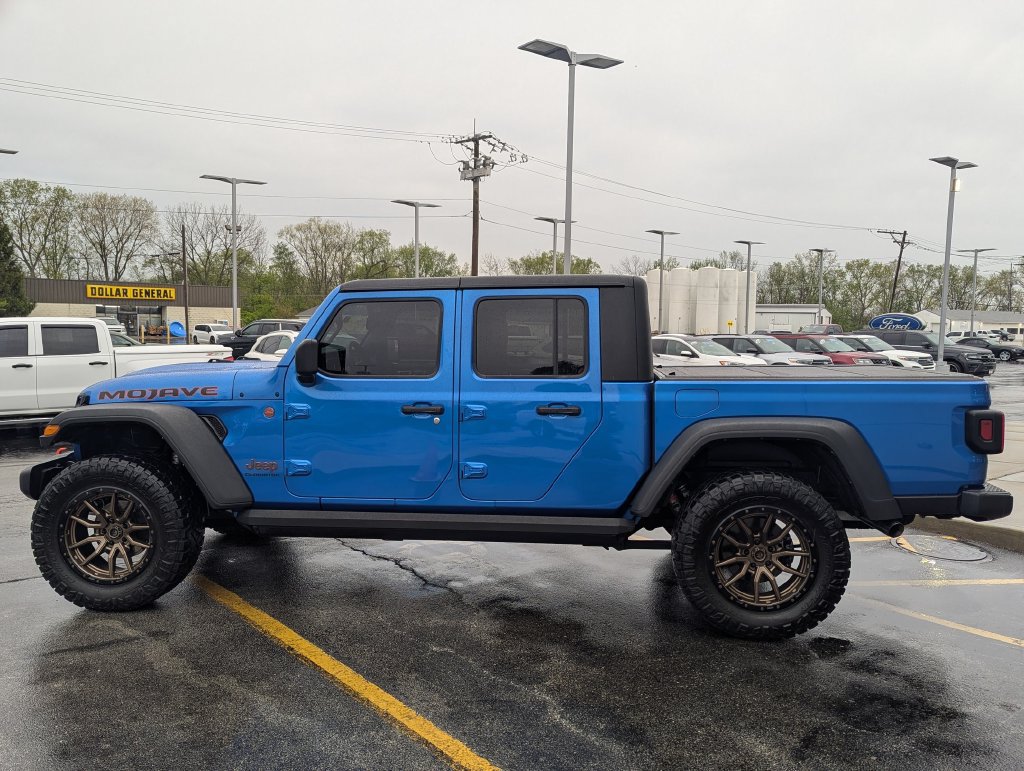 Used 2022 Jeep Gladiator Mojave w/ Trailer Tow Package AWD/4WD image 6