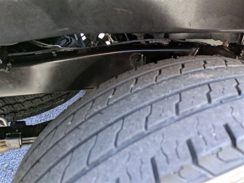 Used 2021 Toyota Tacoma TRD Off-Road w/ Technology Package AWD/4WD image 12