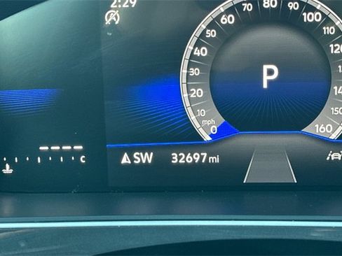 Used 2024 Volkswagen Tiguan Wolfsburg Edition image 30