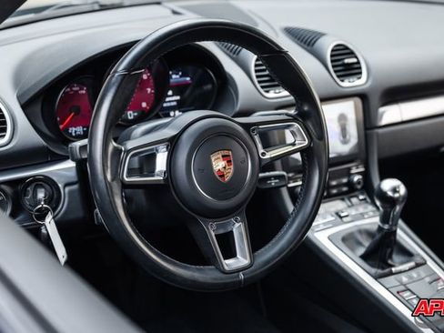 Used 2017 Porsche 718 Cayman image 6
