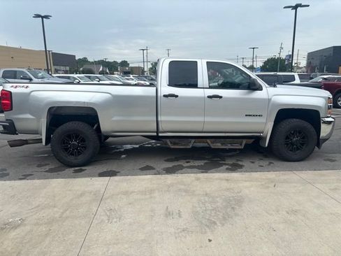 Used 2015 Chevrolet Silverado 2500 W/T AWD/4WD image 16