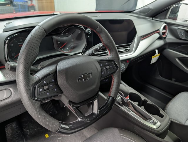 New 2026 Chevrolet Trax RS w/ Sunroof Package FWD image 17