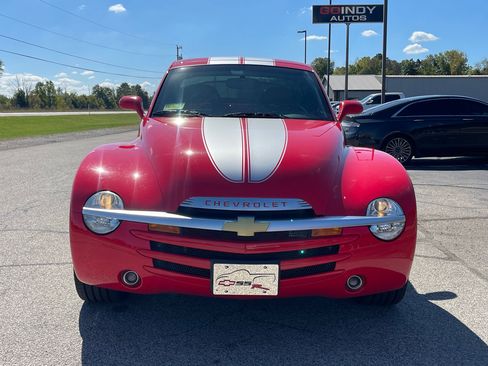 Used 2003 Chevrolet SSR w/ Preferred Equipment Group image 7