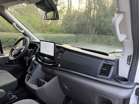 Used 2024 Ford Transit 350 XLT image 24