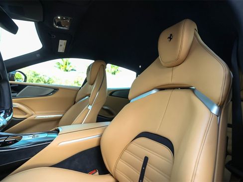 Certified 2024 Ferrari Purosangue Base image 37