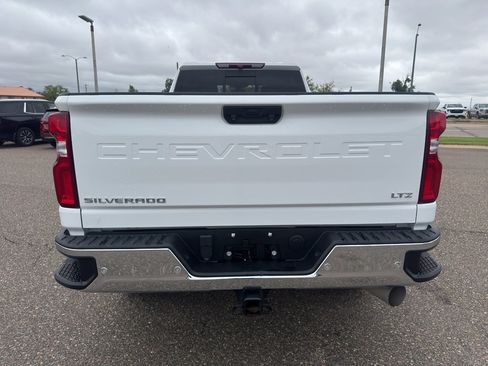 Used 2021 Chevrolet Silverado 2500 LTZ w/ LTZ Convenience Package AWD/4WD image 7