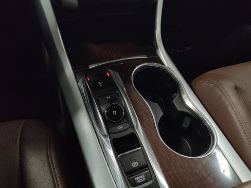 Used 2017 Acura TLX V6 w/ Technology Package image 26