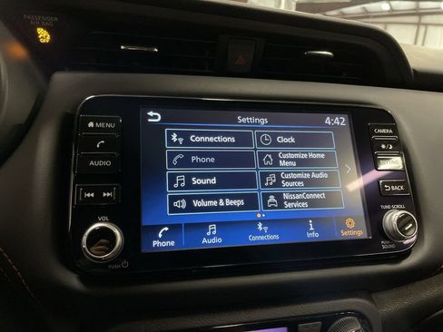 Used 2024 Nissan Kicks SR w/ SR Premium Package FWD image 34
