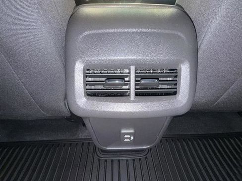 Used 2024 Chevrolet Equinox LS w/ LS Convenience Package AWD/4WD image 28