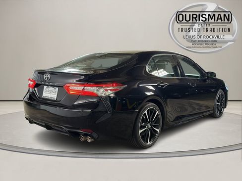 Used 2018 Toyota Camry XSE FWD image 6