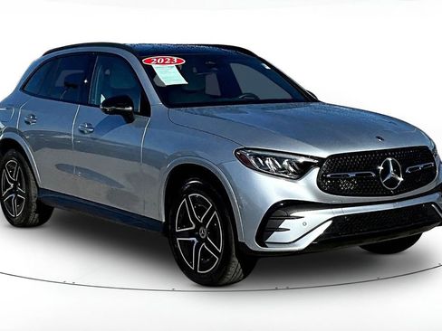 Used 2023 Mercedes-Benz GLC 300 4MATIC image 1
