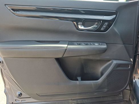 Used 2025 Honda CR-V Sport Touring image 12