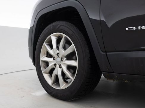 Used 2014 Jeep Cherokee Limited AWD/4WD image 17