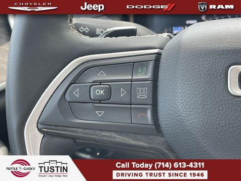 Used 2023 Jeep Grand Cherokee 4WD 4xe image 27