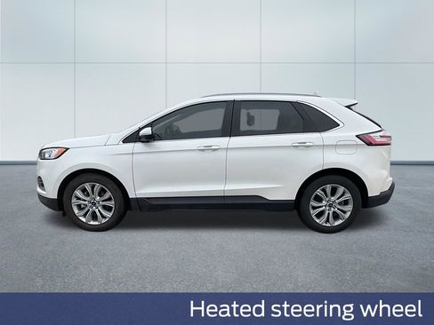 Used 2020 Ford Edge Titanium FWD image 11