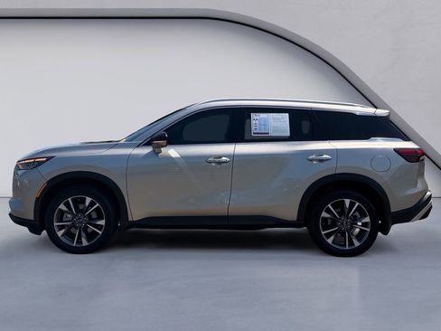 Used 2023 INFINITI QX60 Luxe w/ Cargo Package AWD/4WD image 2