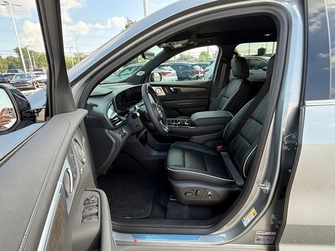 New 2026 Buick Enclave Avenir w/ Super Cruise Package image 18