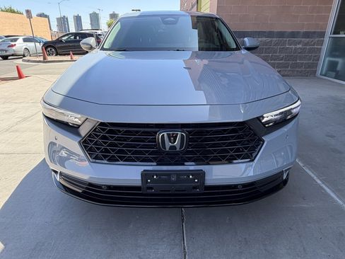 Used 2024 Honda Accord Touring image 10