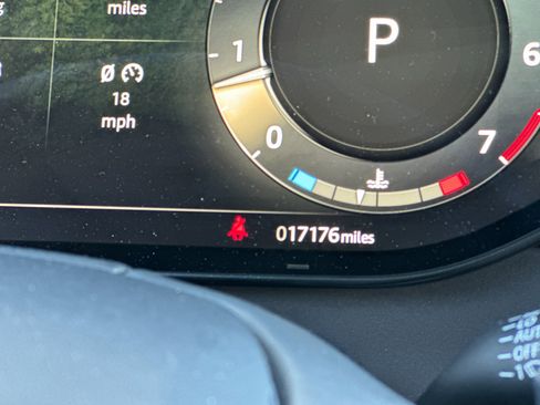 Used 2023 Land Rover Range Rover First Edition image 30