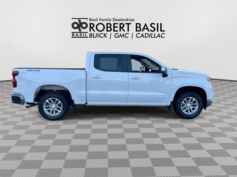 Used 2023 Chevrolet Silverado 1500 LT AWD/4WD image 9