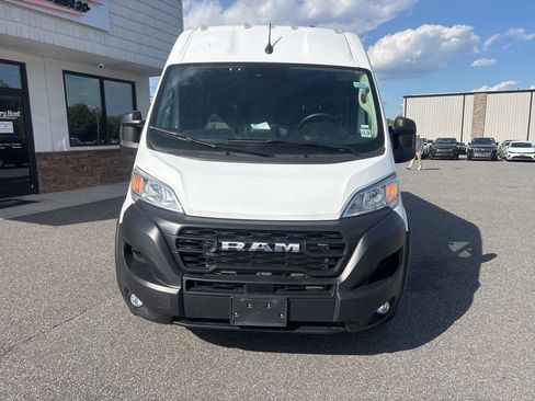 Used 2025 RAM ProMaster 2500 w/ Convenience Group FWD image 10