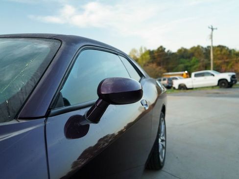 Used 2022 Dodge Challenger GT image 18