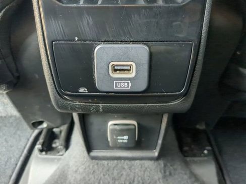 Used 2024 Jeep Compass Latitude image 16