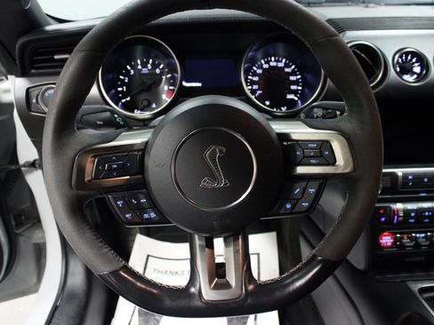 Used 2017 Ford Mustang Shelby GT350 w/ Convenience Package RWD image 15