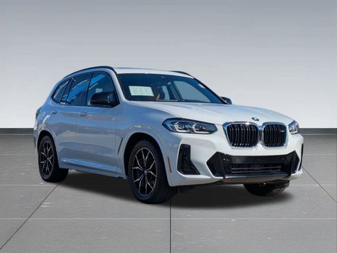Used 2022 BMW X3 M40i image 8