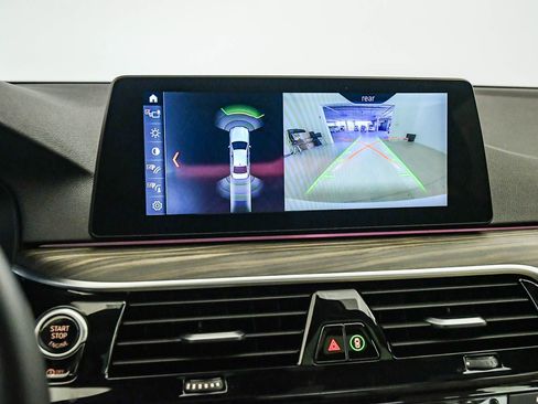 Used 2018 BMW 540i w/ Premium Package RWD image 20
