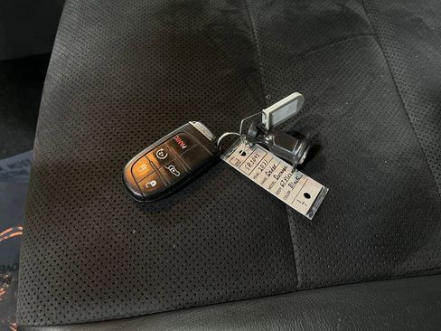 Used 2021 Dodge Durango GT image 38