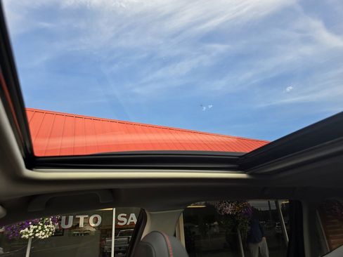 Used 2024 Subaru Forester Sport image 23