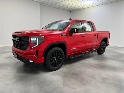 Used 2024 GMC Sierra 1500 Elevation w/ Elevation Premium Package AWD/4WD image 4