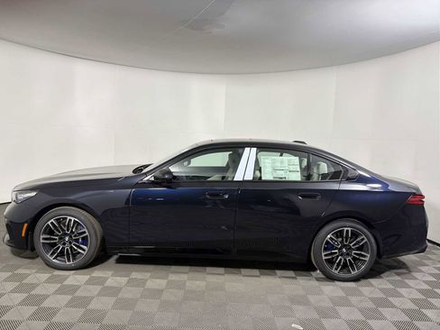 New 2026 BMW 530i xDrive w/ M Sport Package image 4