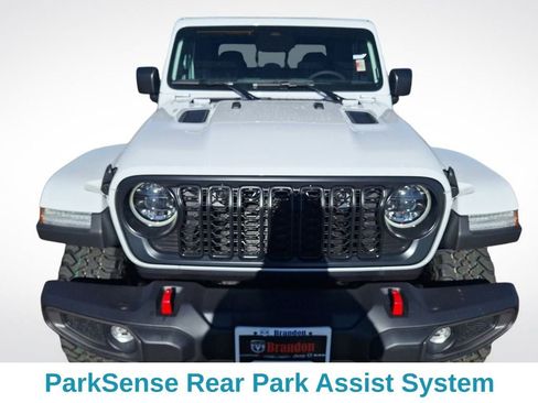 New 2026 Jeep Gladiator Rubicon w/ Safety Group AWD/4WD image 9